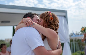 Vicky & Alberts Coral Bay Wedding 