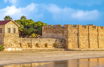 Visit the Larnaka (Larnaca) Medieval Castle