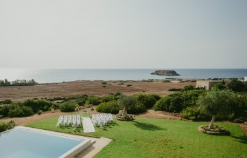 Andrew & Gillians Luxury Villa Wedding