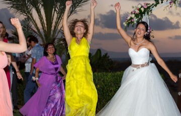Arthur & Anna's Beach Front Wedding