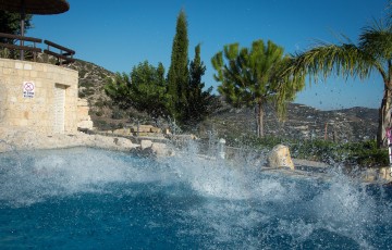 Bean & Leanda's Private Villa Wedding