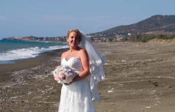 Gillan & Pauls Beach Villa Wedding