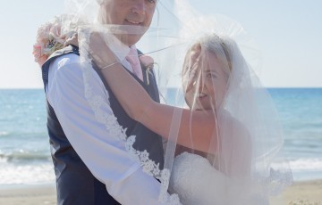 Gillan & Pauls Beach Villa Wedding