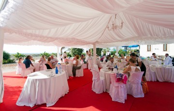 Hannah & Paul's Beach Front Wedding