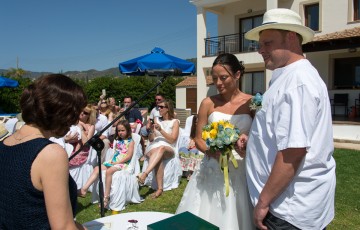 Hannah & Paul's Beach Front Wedding