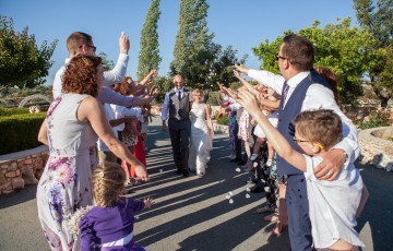 Helen & Alun's Wedding at Villa 413598