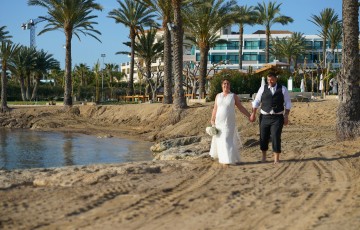 James & Nicola's Wedding at the Pioneer Beach Hotel