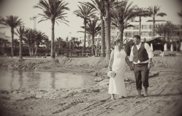 James & Nicola's Wedding at the Pioneer Beach Hotel