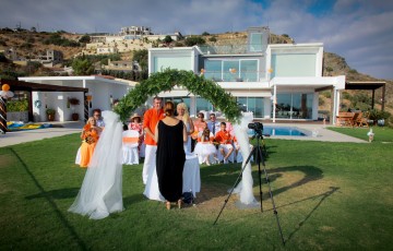 Mitch & Lorraine's Wedding at Villa 60363 in Coral Bay