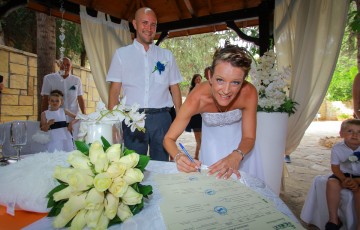 Paul & Sarah's Wedding at Paphos Town Hall