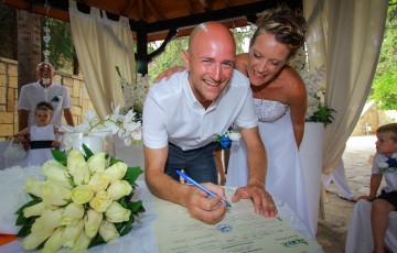 Paul & Sarah's Wedding at Paphos Town Hall