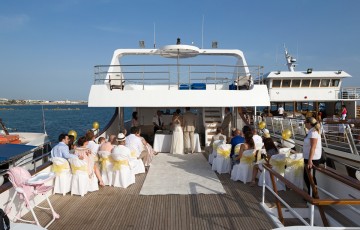 Rob & Di's Wedding on the Sea Star Yacht