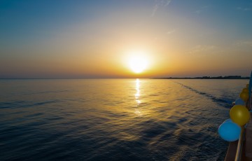 Rob & Di's Wedding on the Sea Star Yacht