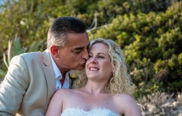 Stephen & Kezia's Wedding at Beachfront Villa 391860