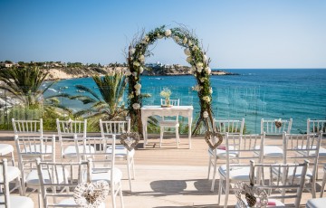 Thomas & Danielle's Beachfront Wedding at Villa 391860 in Coral Bay
