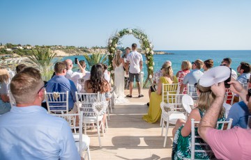 Thomas & Danielle's Beachfront Wedding at Villa 391860 in Coral Bay