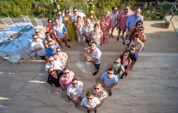 Thomas & Danielle's Beachfront Wedding at Villa 391860 in Coral Bay