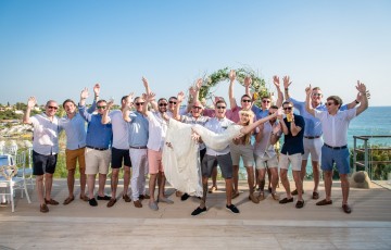 Thomas & Danielle's Beachfront Wedding at Villa 391860 in Coral Bay
