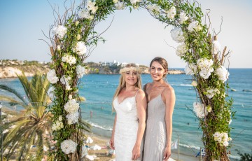 Thomas & Danielle's Beachfront Wedding at Villa 391860 in Coral Bay