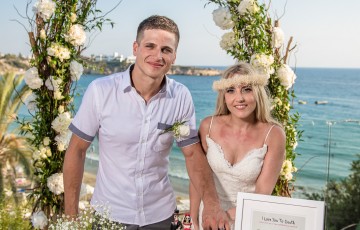 Thomas & Danielle's Beachfront Wedding at Villa 391860 in Coral Bay