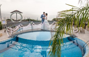 Robyn Ellerby Recommends The Villa Group