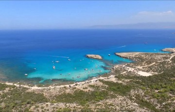 Enjoy The Clear Waters Of Blue Lagoon By Boat Hire