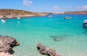Enjoy The Clear Waters Of Blue Lagoon By Boat Hire