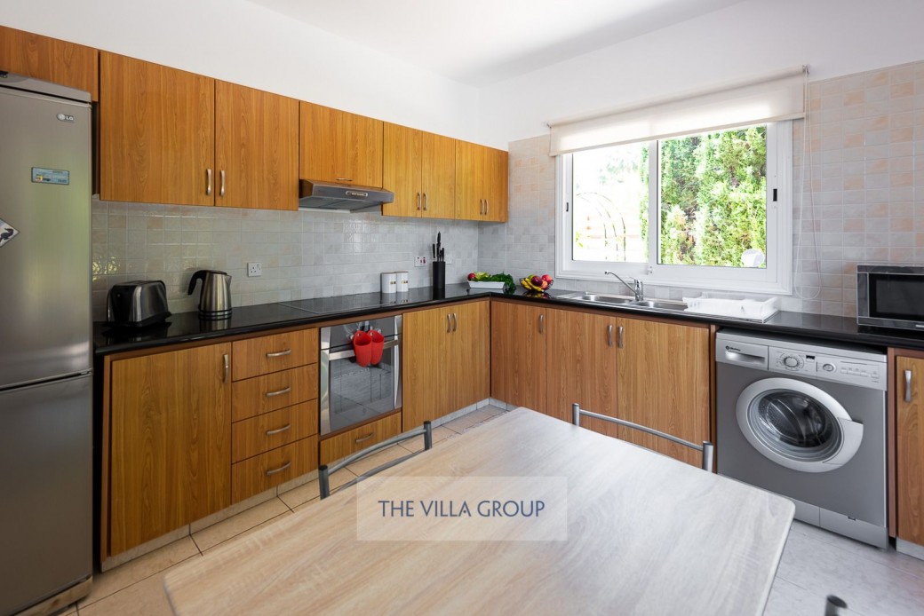 Fully equipped kitchen