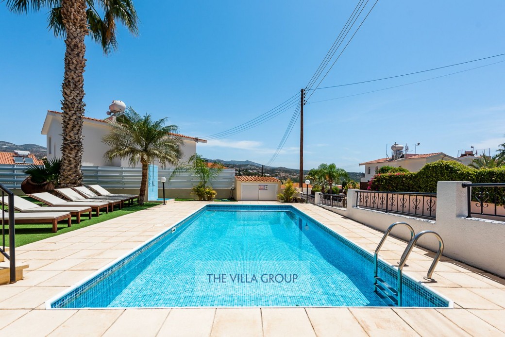 Private 8m x 4m swimming pool (depths 1m x 2m) 