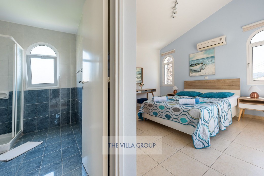 Master bedroom with en-suite shower room
