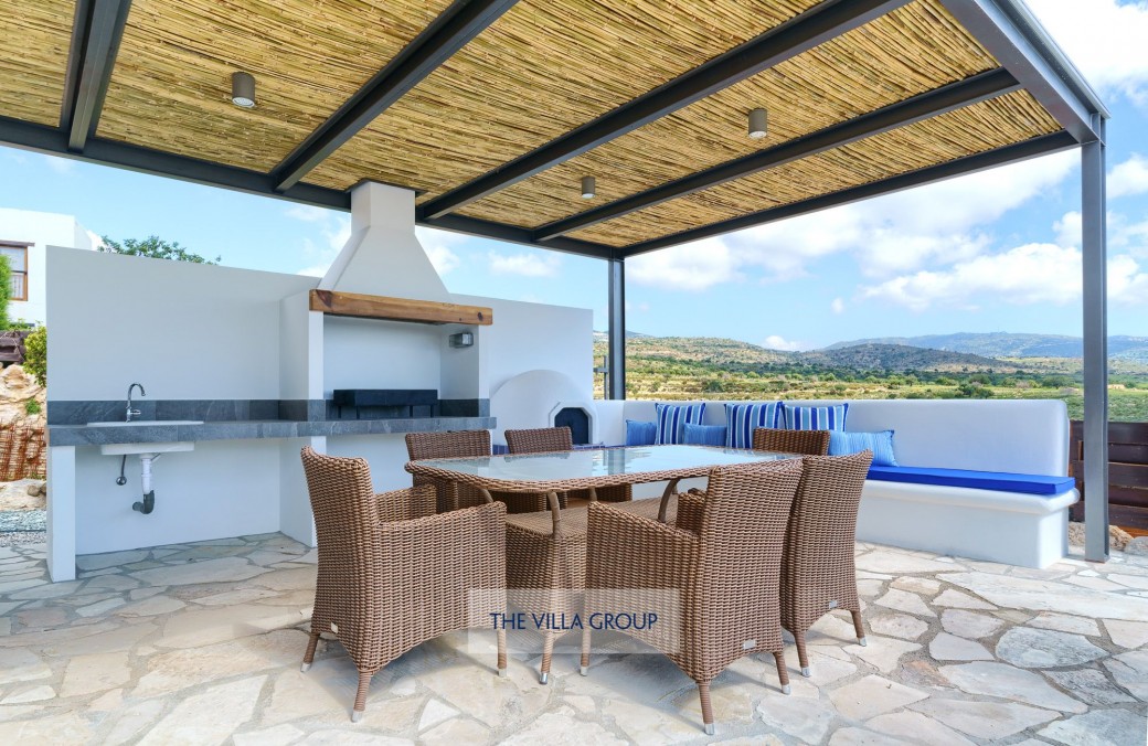 Barbecue and outside dining furniture for al-fresco dining