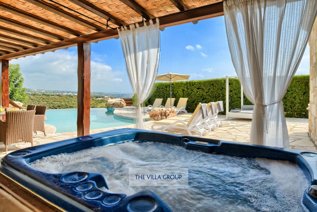 Further jacuzzi on terrace