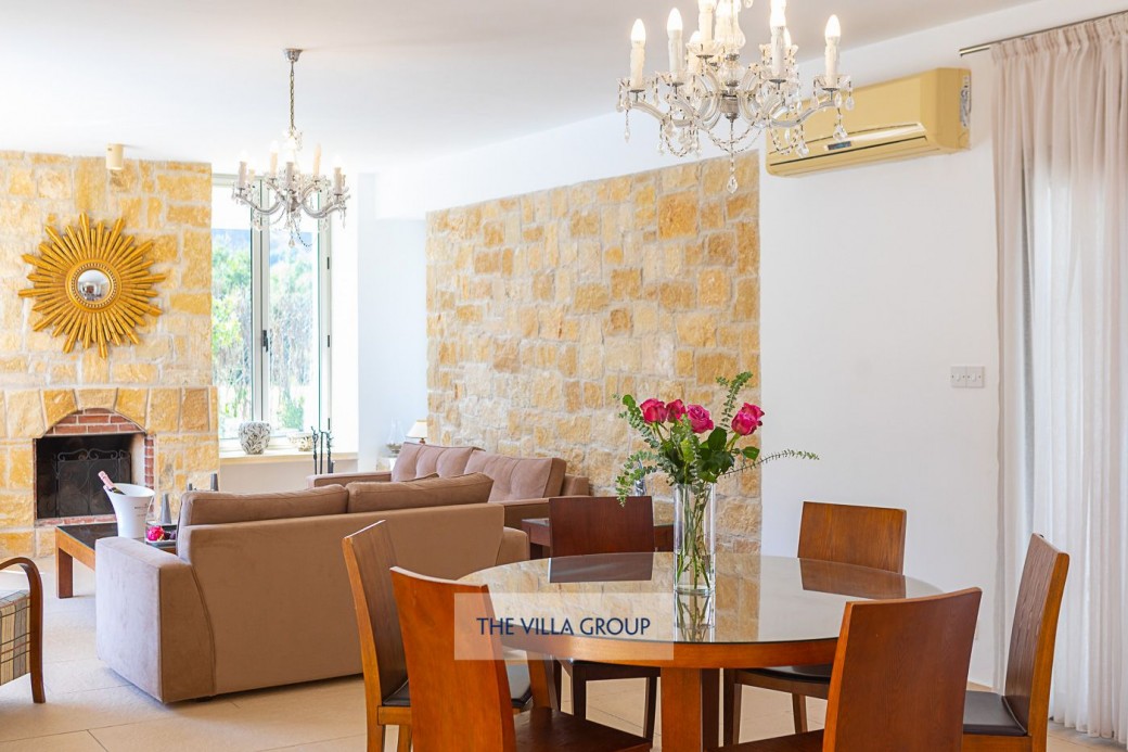 Open plan living and dining area