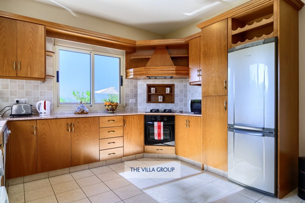 Spacious open plan kitchen and dining area