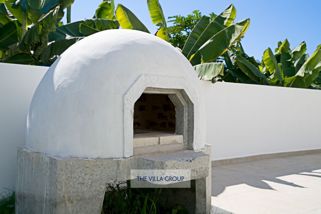Traditional oven