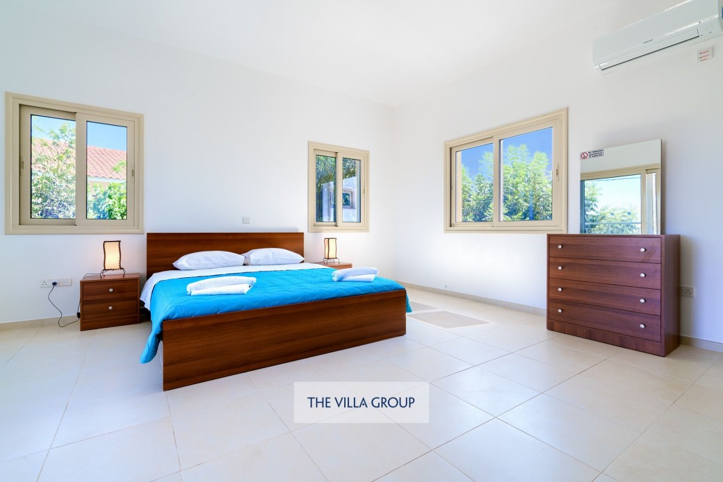 Spacious master bedroom
