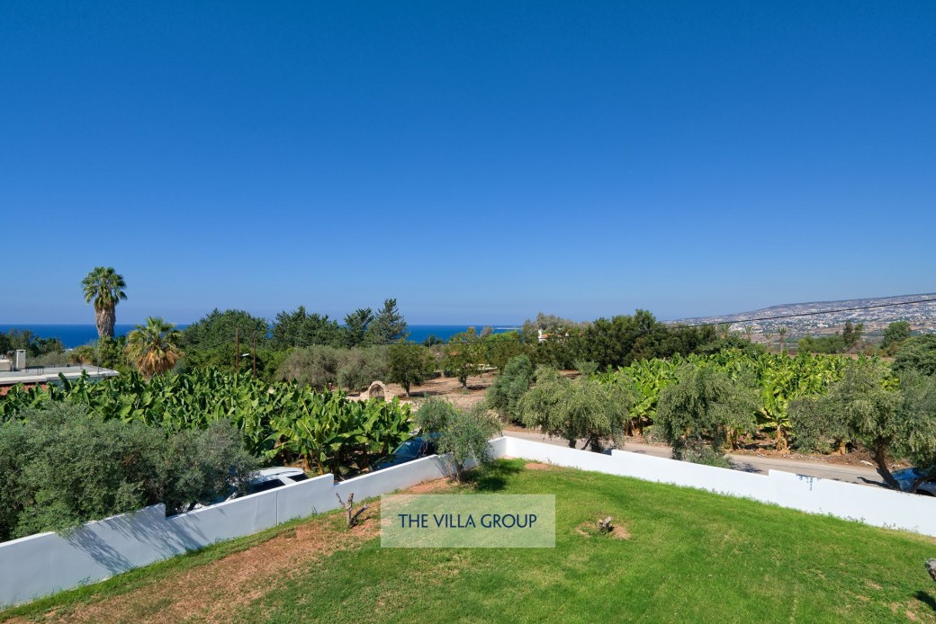 Views of the surrounding countryside and Mediterranean Sea
