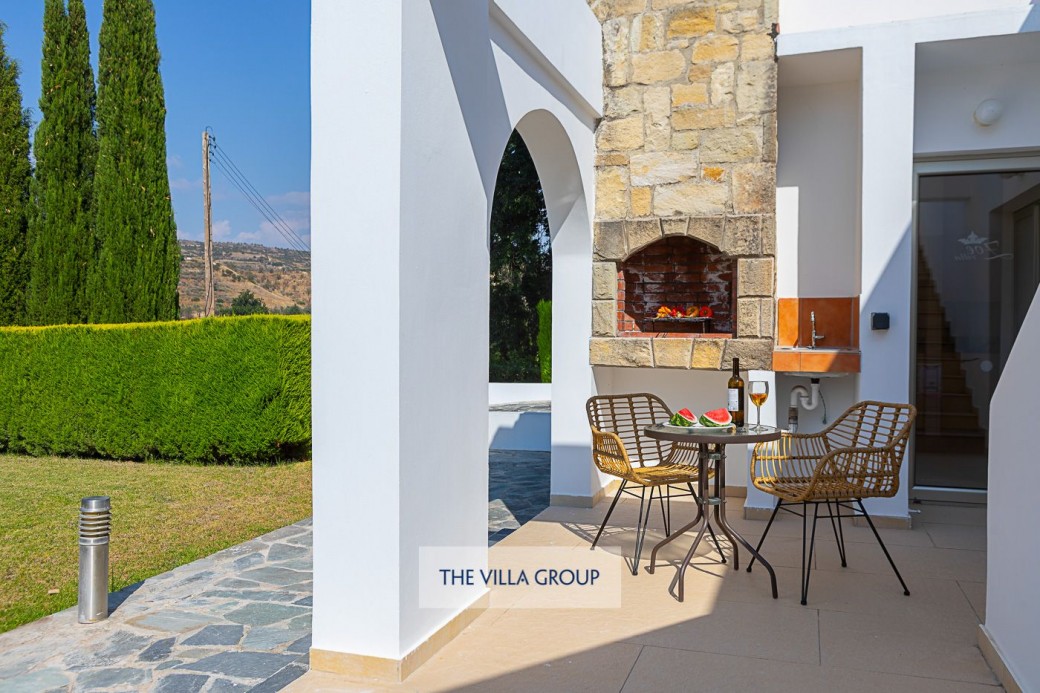 Veranda with seating