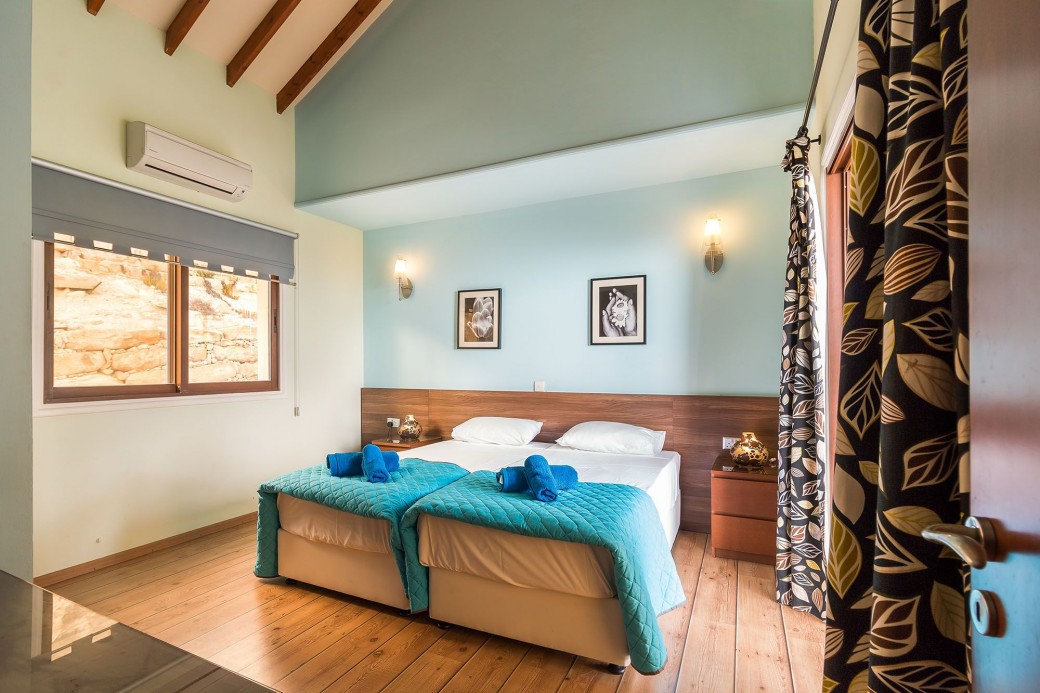 Twin bedroom located in the main wing