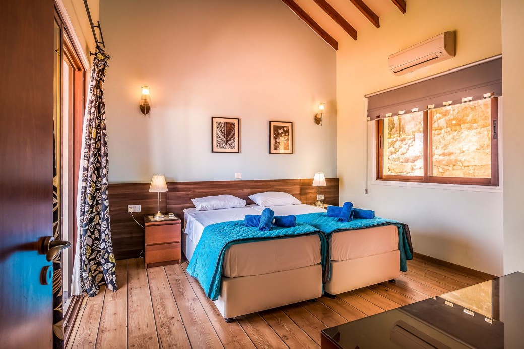 Twin bedroom located in the main wing