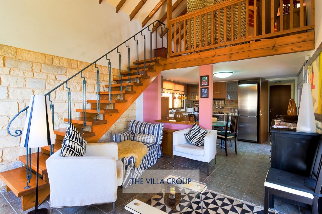 Stairs leading to mezzanine level in annexe