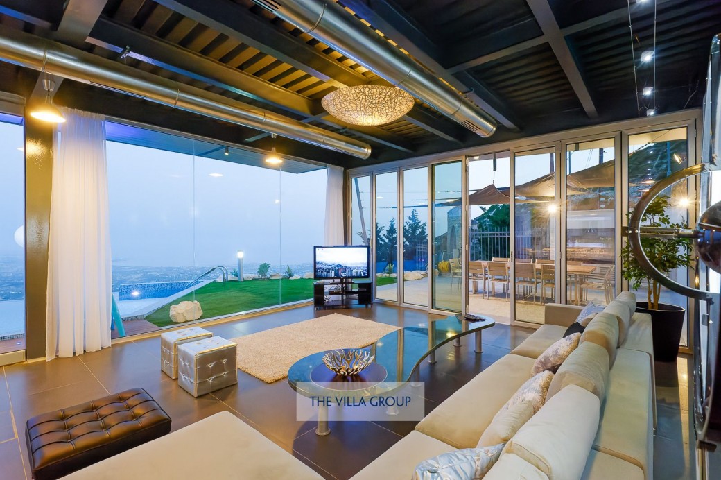 Modern and bright