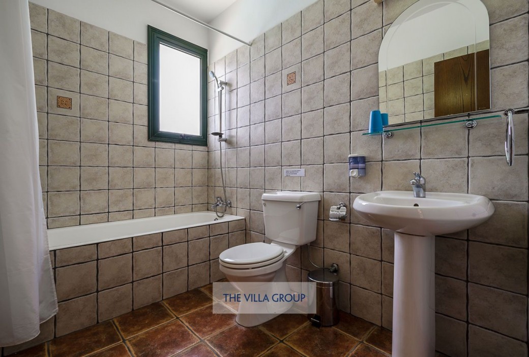 En-suite bathroom