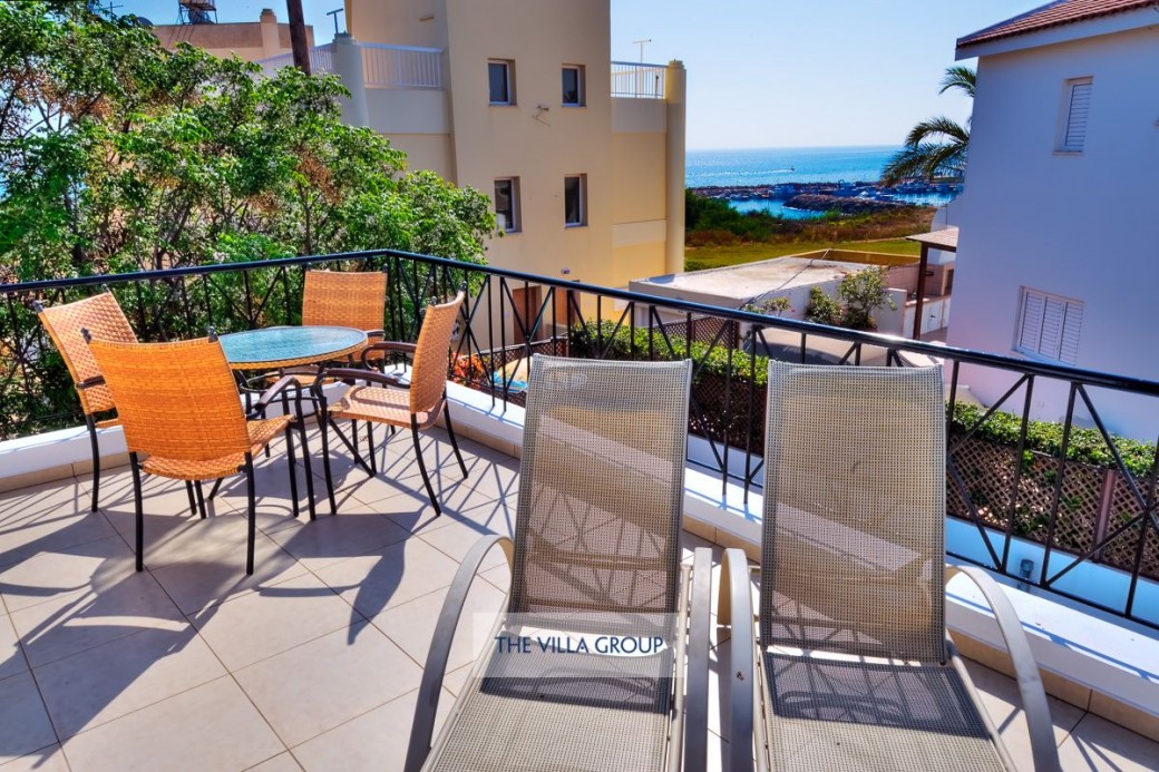 Furnished balcony