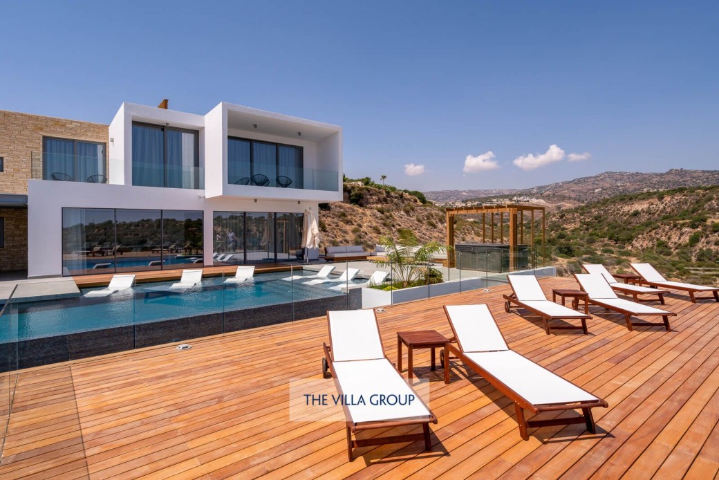 12m x 4m heated swimming pool with 2m x 6m shallow end with walk-in steps (pool depths 1m to 1.6m)