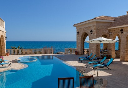 Mediterranean Breeze 