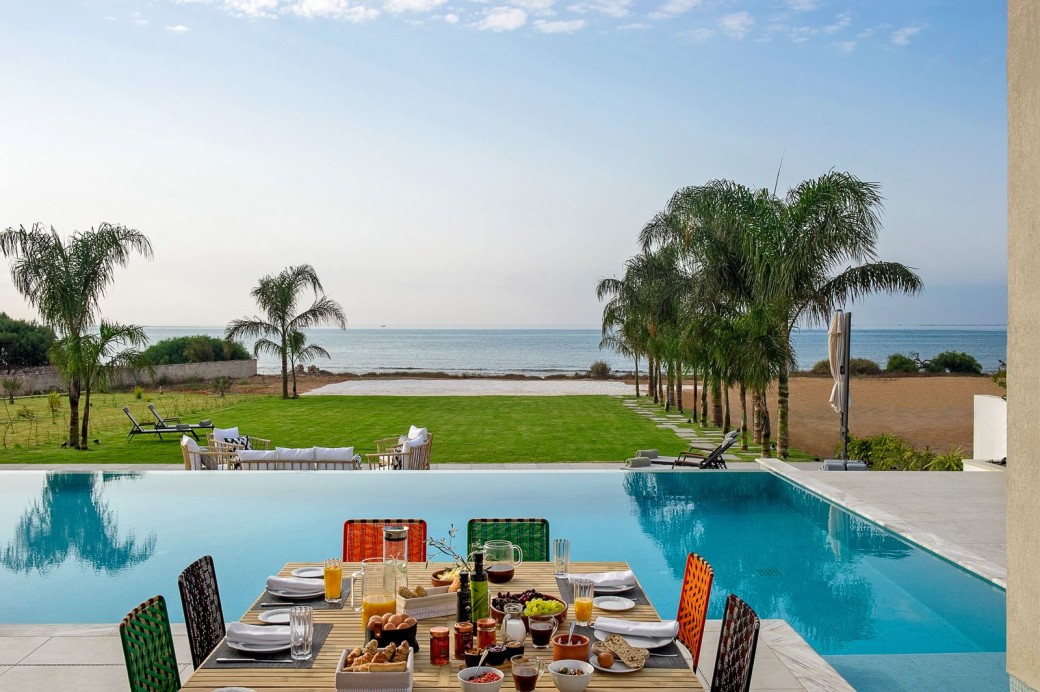 Al-fresco dining