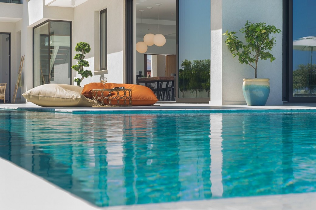 60 sq mtr infinity swimming pool with walk-in steps