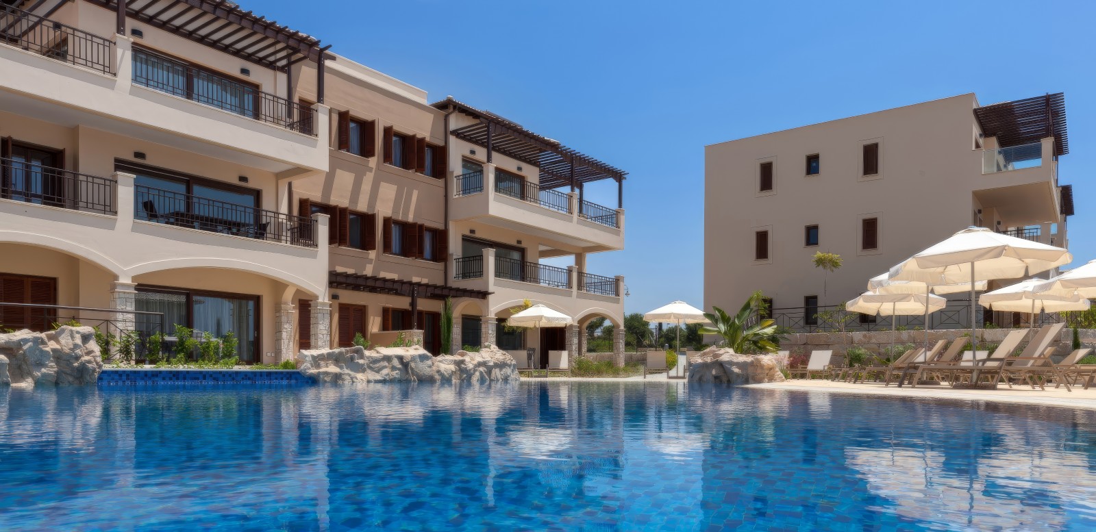 Aphrodite Hills - AM02 - 3 bed Premium Serviced Apartment