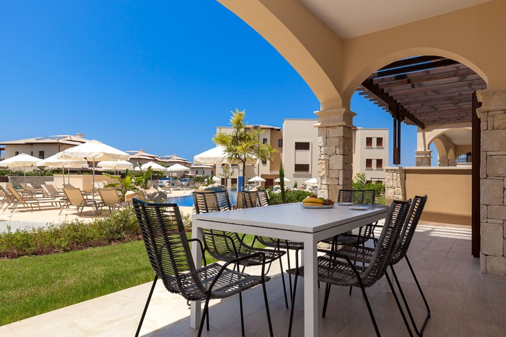 Terrace for al-fresco dining